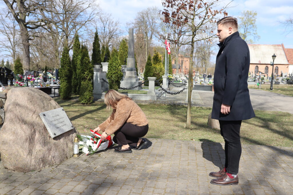IMG_7106-1024x683 Pamiętamy. Hołd dla ofiar Smoleńska i Katynia