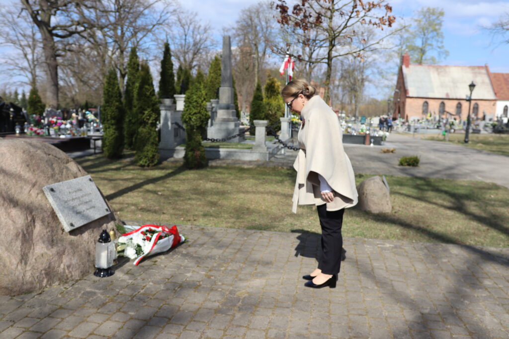 IMG_7112-1024x683 Pamiętamy. Hołd dla ofiar Smoleńska i Katynia